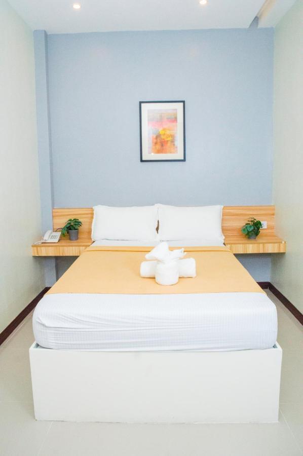 Elti Suites By Bluebookers Angeles Buitenkant foto