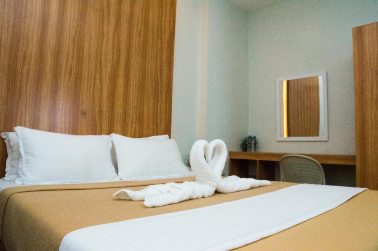 Elti Suites By Bluebookers Angeles Buitenkant foto
